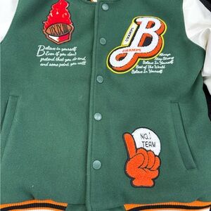 Bleecker&Mercer Jacket
Varsity Green/white Bomber